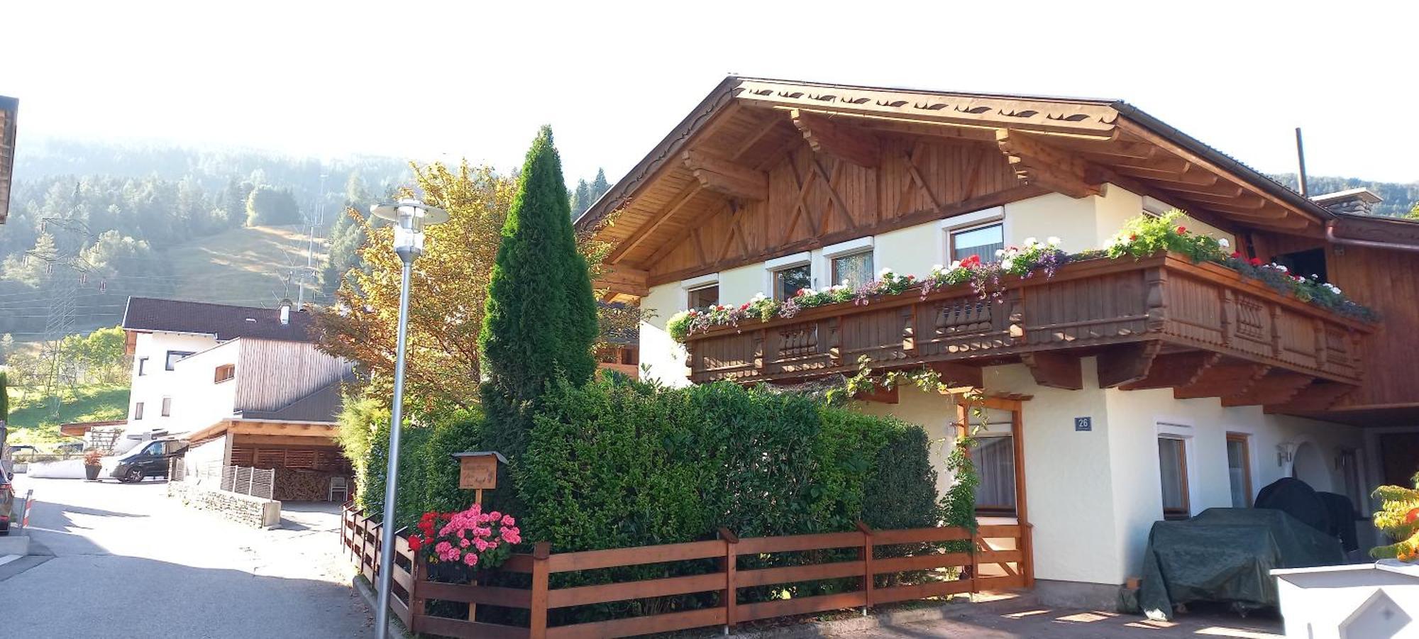 Ferienwohnung Goetzner Auszeit İnnsbruck Dış mekan fotoğraf
